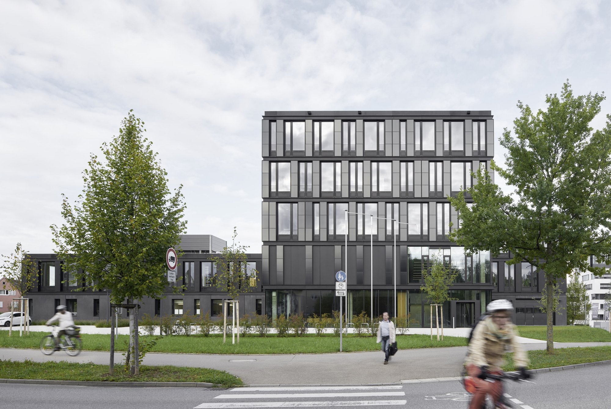 ZSW Center for Solar Energy and Hydrogen Research, Stuttgart