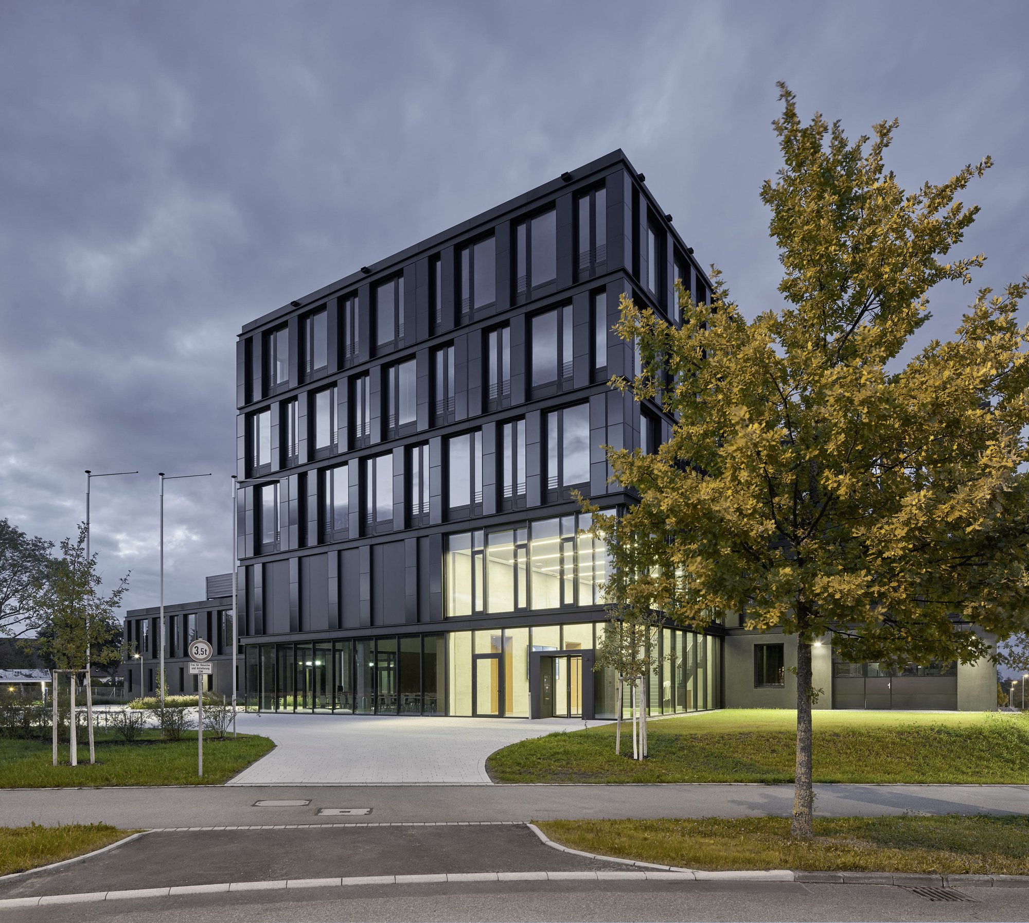 ZSW Center for Solar Energy and Hydrogen Research, Stuttgart