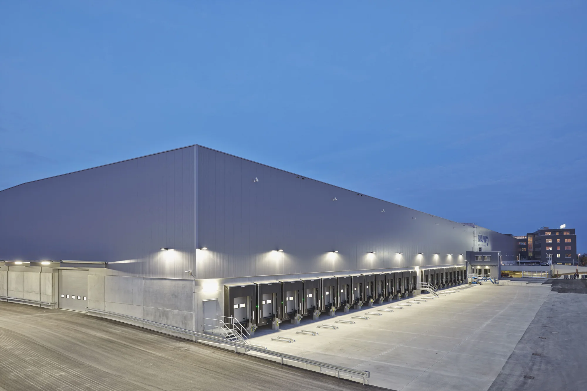 Panalpina logistics center