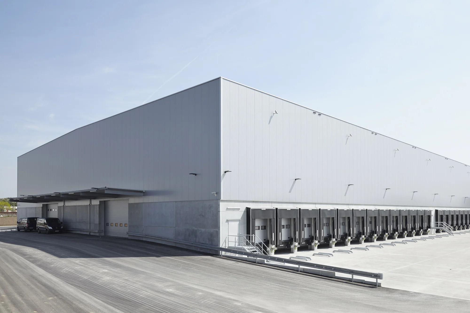 Panalpina logistics center
